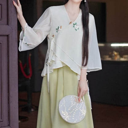 3/4-Sleeve V-Neck Embroidered Top / High Waist Maxi A-Line