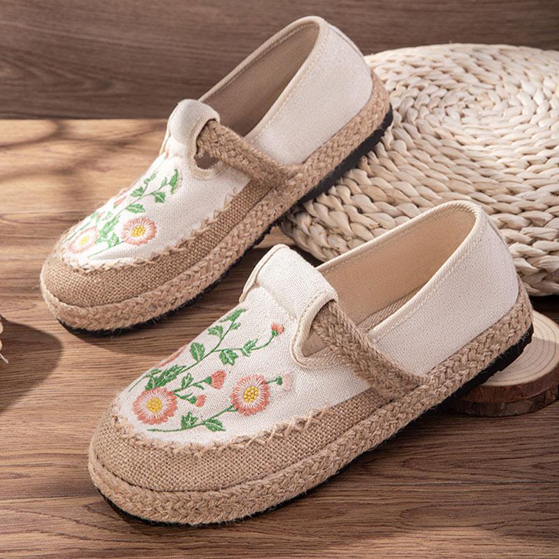 Vintage Embroidery Floral Canvas Flats Shoes - Beige / 35