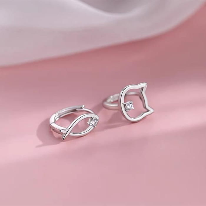 925 Sterling Silver Cat Fish Hoop Earring