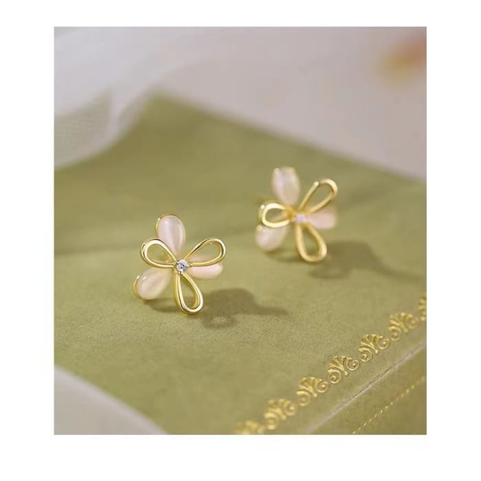 925 Sterling Silver Flower Stud Earring