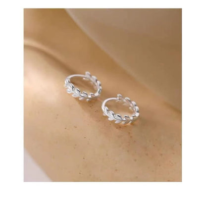 925 Sterling Silver Leaf Hoop Earring