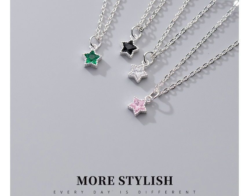 Rhinestone Star Pendant Necklace