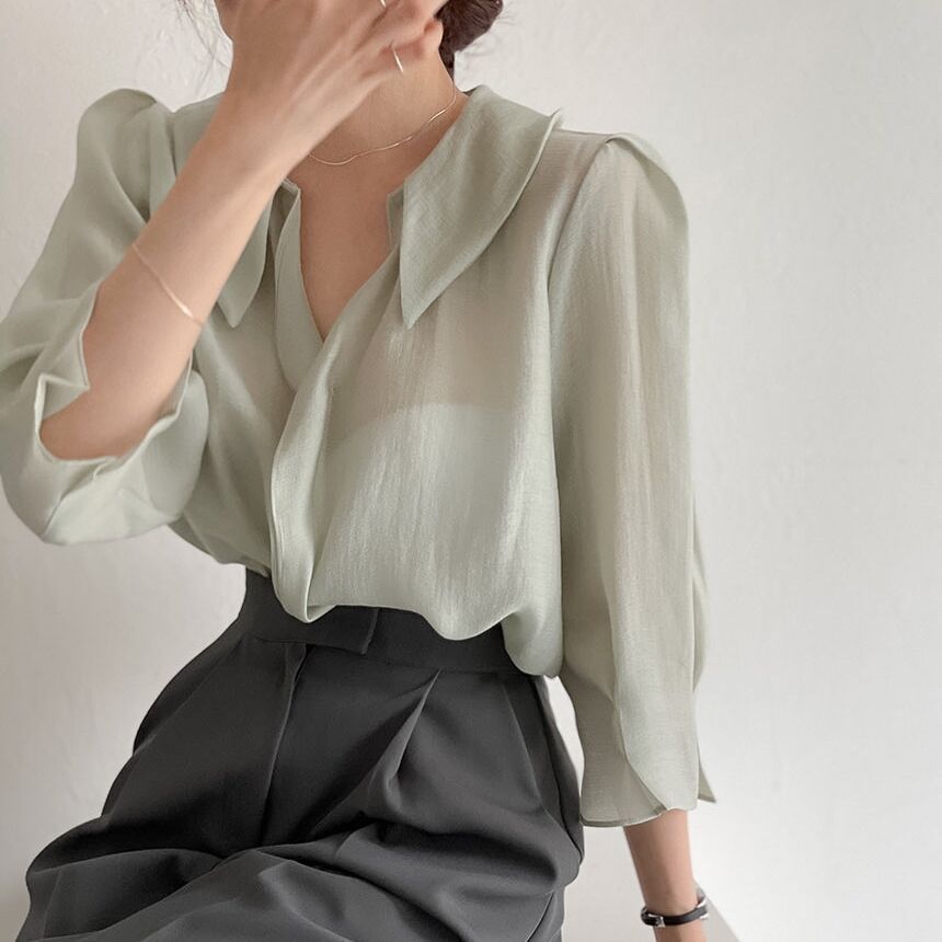 Elbow-Sleeve Collared Plain Blouse