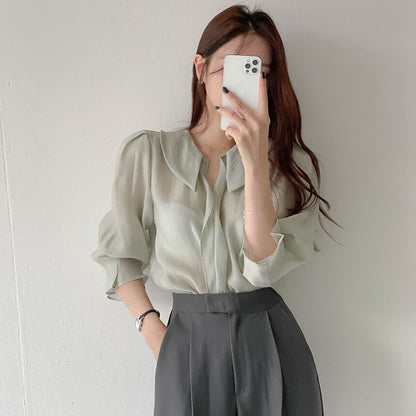 Elbow-Sleeve Collared Plain Blouse