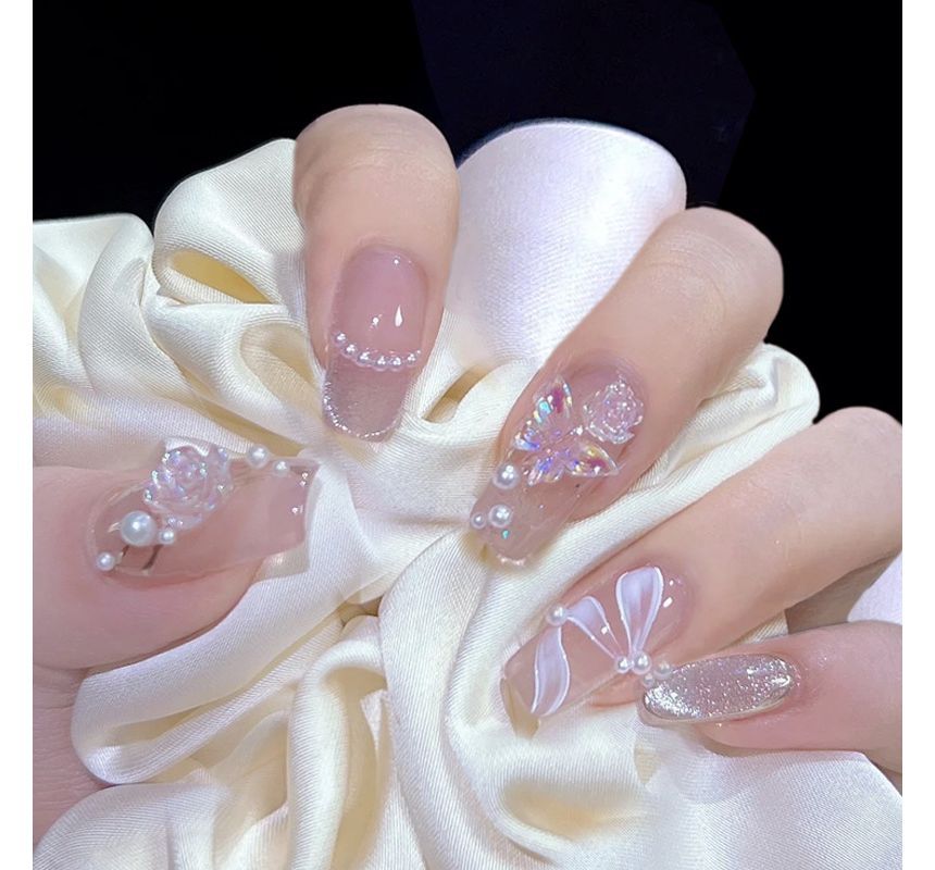 Floral Faux Pearl Faux Nail Tips