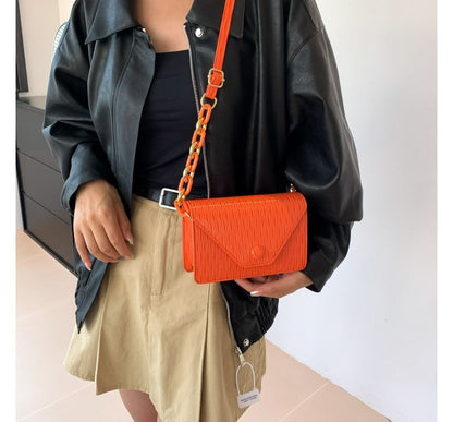 Flap Chain Crossbody Bag