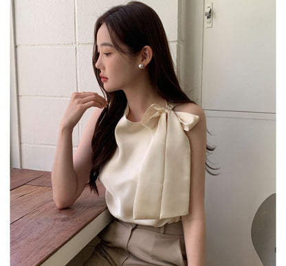 Sleeveless Asymmetrical Neck Plain Bow Blouse