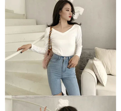 Long-Sleeve V-Neck Plain Bow Back T-Shirt