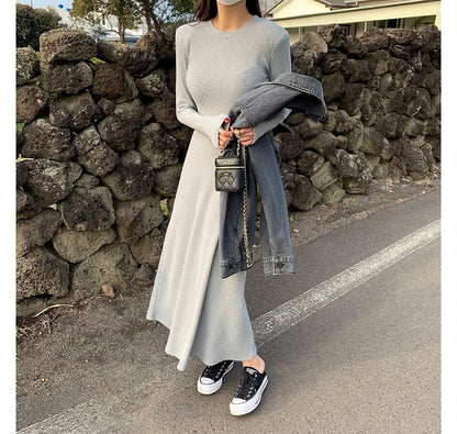 Long-Sleeve Crew Neck Plain Maxi T-Shirt Dress