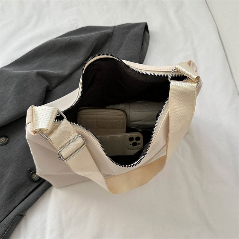 Plain Lightweight Crossbody Bag