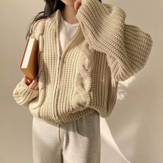 Round Neck Plain Cable Knit Zip Cardigan