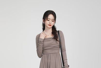 Long-Sleeve Queen Anne Neckline Plain Maxi A-Line Dress