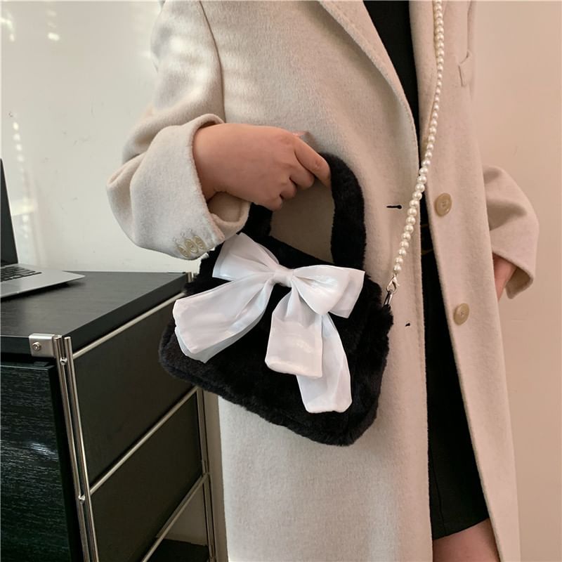 Faux Pearl Strap Fluffy Bow Flap Crossbody Bag