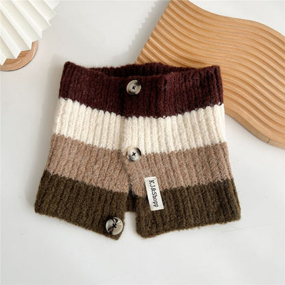 Color Block Buttoned Knit Scarf