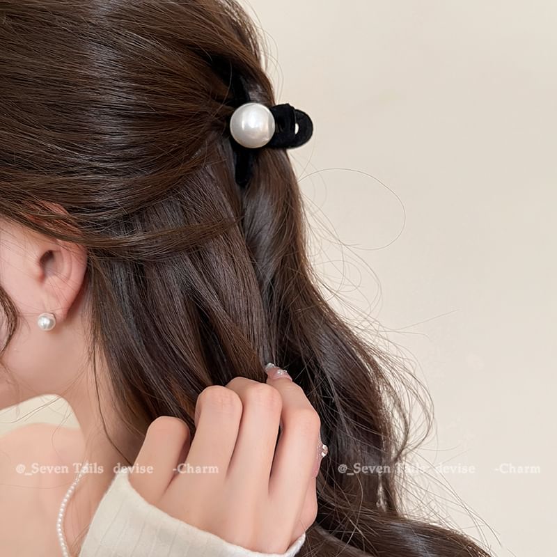 Faux Pearl Flocking Hair Clamp / Set