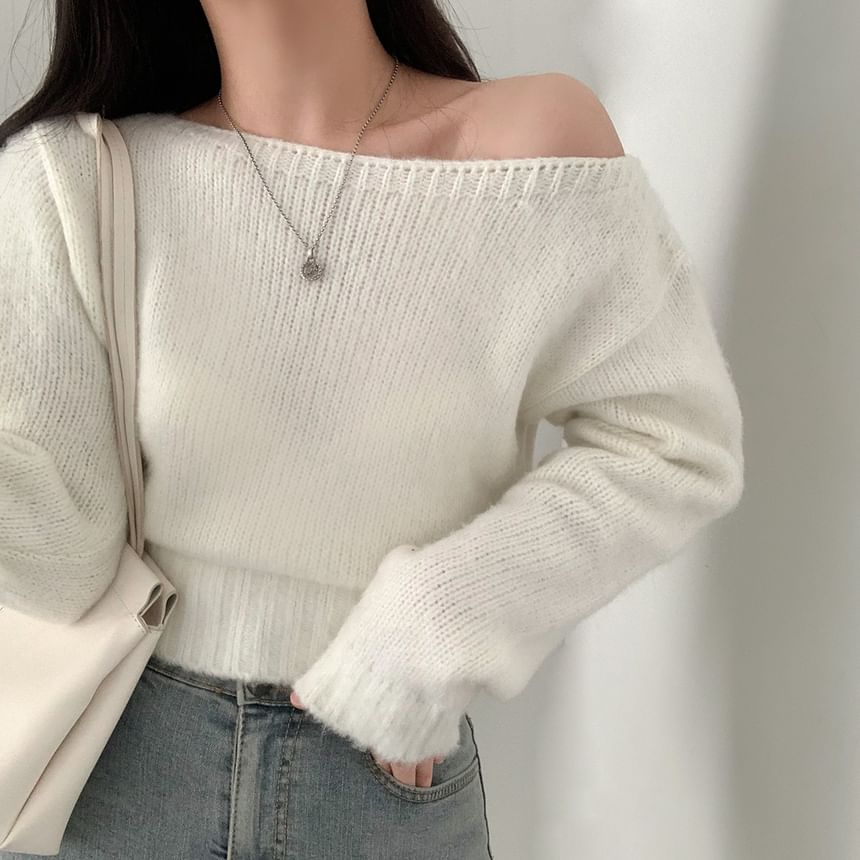 Set: Off-Shoulder Plain Sweater + Scarf