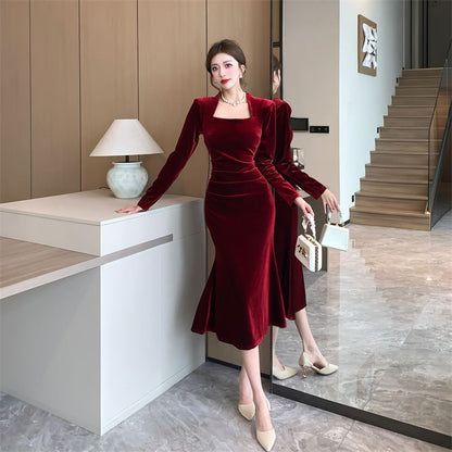 Long-Sleeve Square Neck Plain Ruched Velvet Midi Mermaid Dress