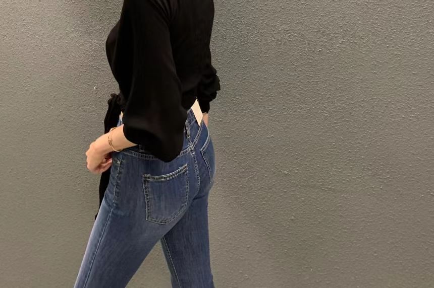 Long-Sleeve V-Neck Plain Wrap Top