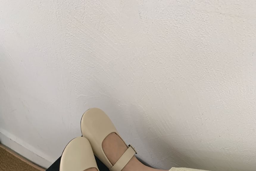 Chunky Heel Plain Faux Leather Mary Jane Shoes