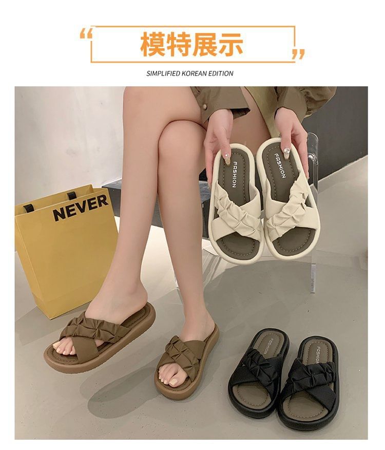 Cross Strap Plain Flats