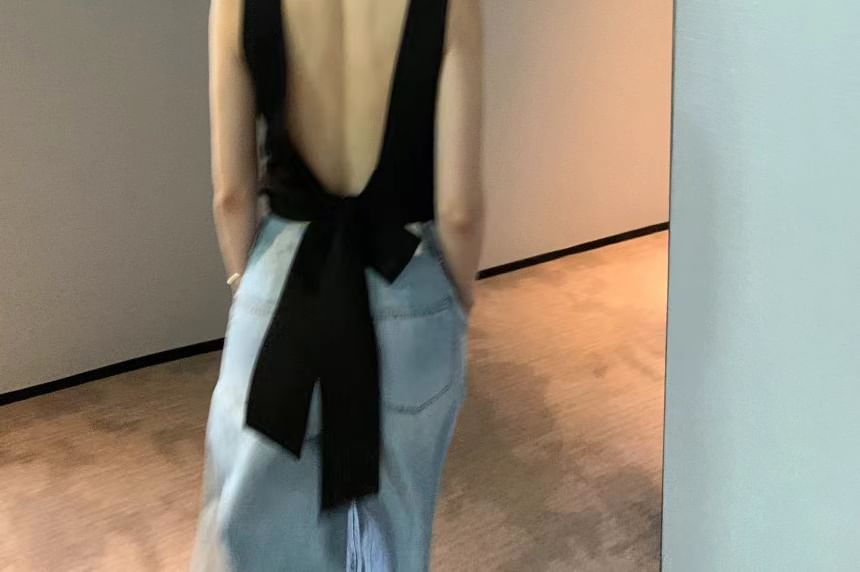 Sleeveless Open Back Plain Crop Top