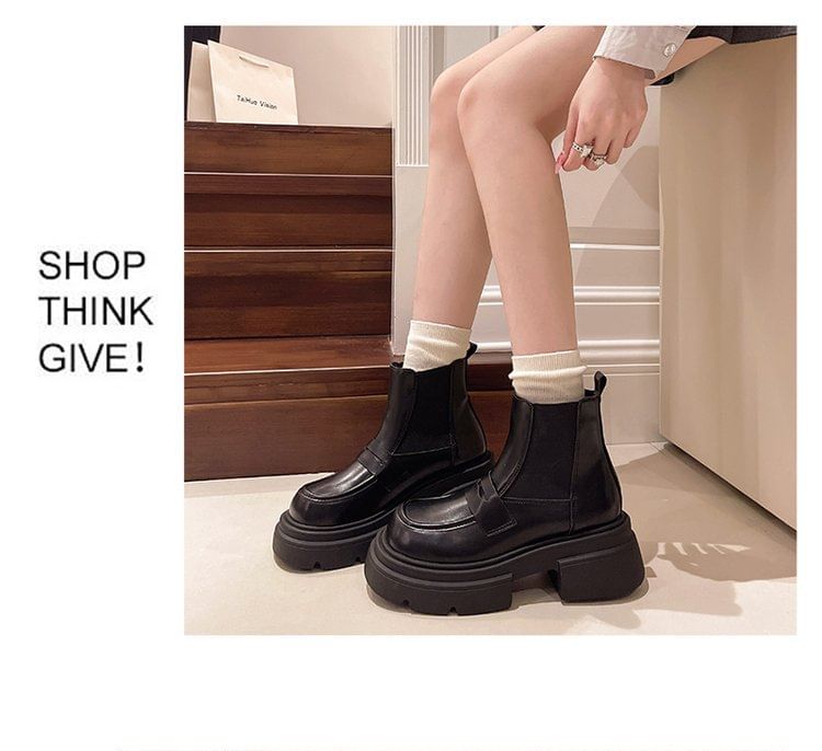 Platform Short Chelsea Boots