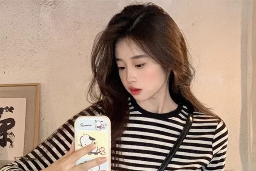 Long-Sleeve Round Neck Striped Tee