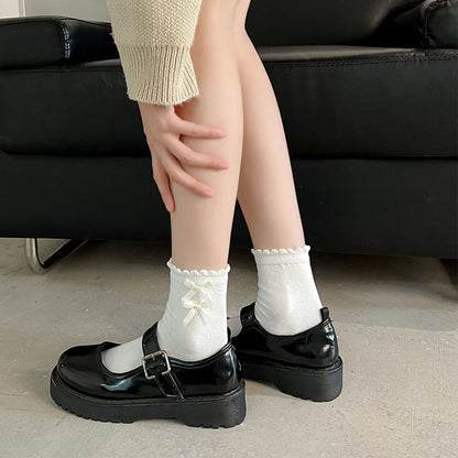 Ruffle Trimmed Crew Socks