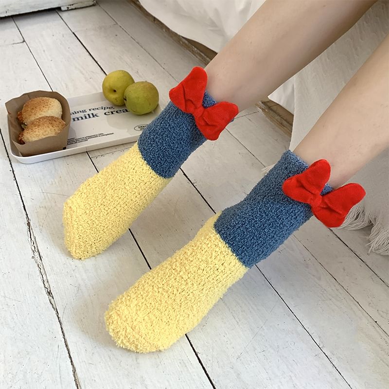 Bow Accent Two Tone Crew Socks