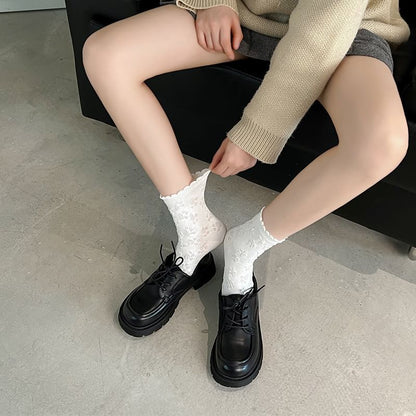 Ruffle Contrast Trim Socks