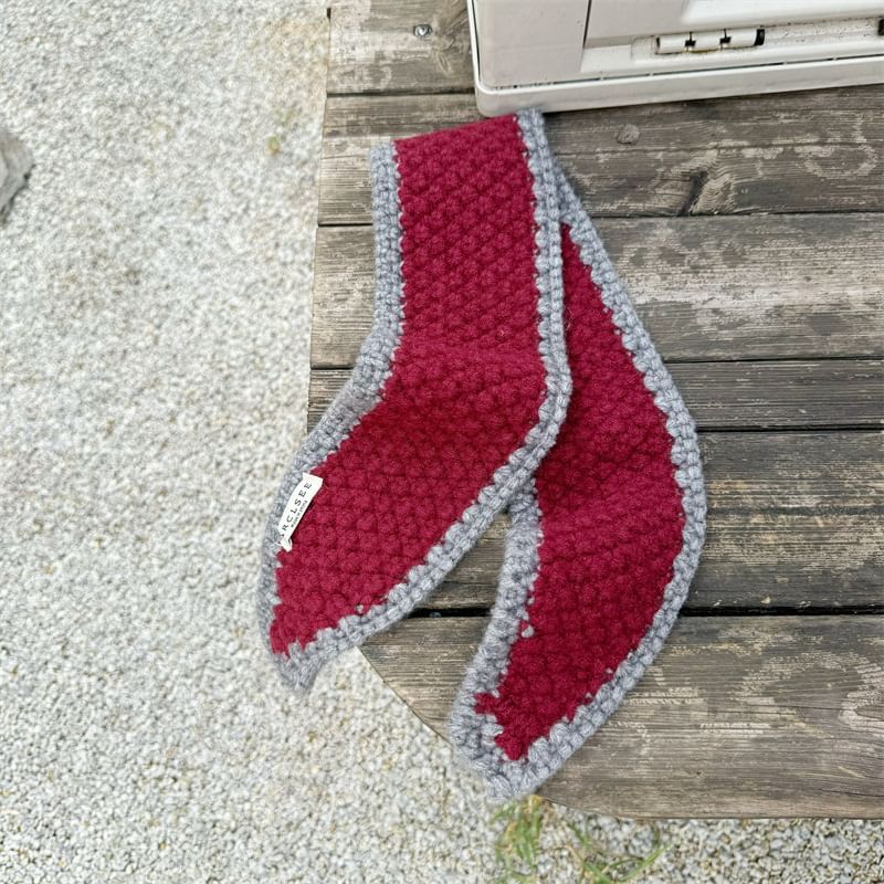 Contrast Trim Thin Knit Scarf