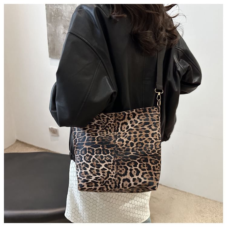 Leopard Print Tote Bag