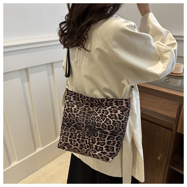 Leopard Print Tote Bag