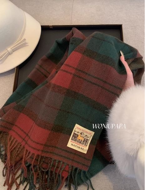 Plaid Fringed Trim Applique Scarf