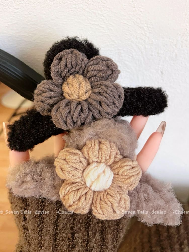 Floral Yarn Chenille Hair Claw Clip