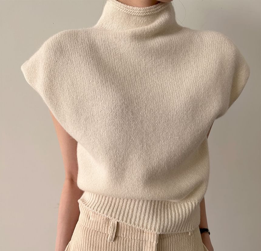 Cap Sleeve Mock Neck Plain Knit Top