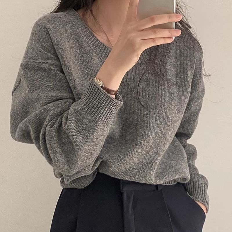 Round Neck Plain Sweater