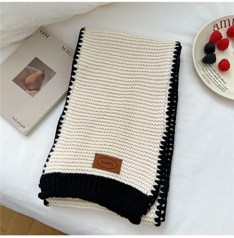 Two-Tone Knit Scarf