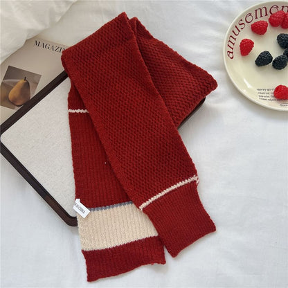 Two-Tone Knit Scarf