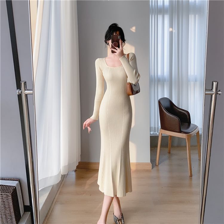 Long-Sleeve Scoop Neck Plain Ribbed Knit Midi Mermaid Dress