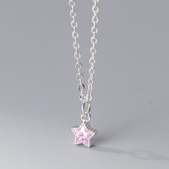 Rhinestone Star Pendant Necklace