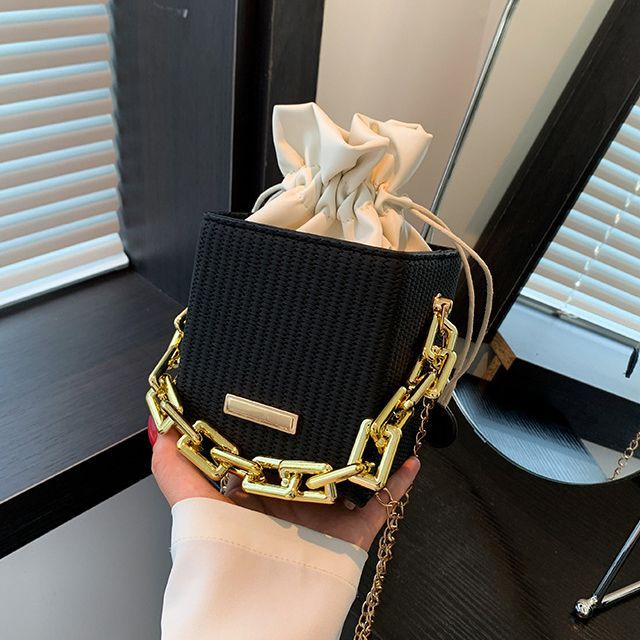 Chunky Chain Drawstring Box Crossbody Bag