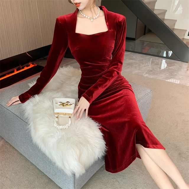 Long-Sleeve Square Neck Plain Ruched Velvet Midi Mermaid Dress