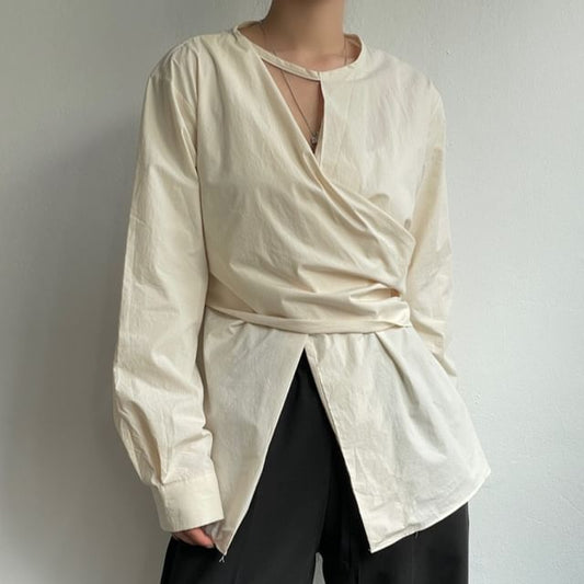 Long-Sleeve Round Neck Plain Cutout Slit Blouse