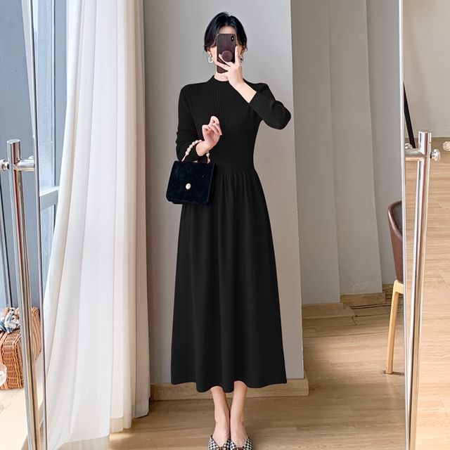 Long-Sleeve Crew Neck Plain Knit Midi A-Line Dress