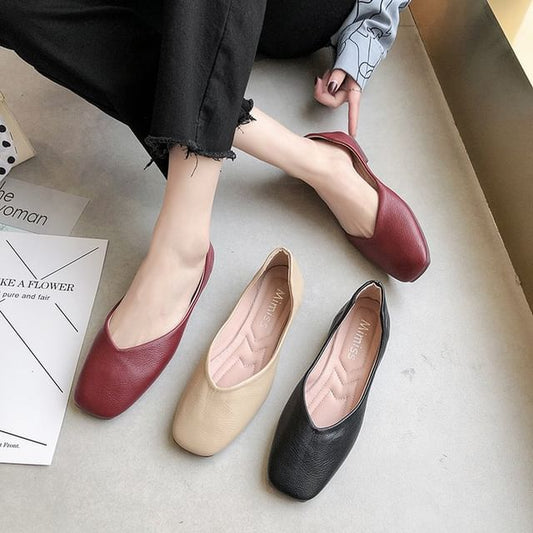 Square-Toe Plain Flats