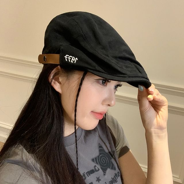 Black Cotton Beret With Brown Strap