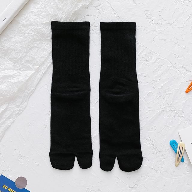 Plain Ribbed Split-Toe Socks