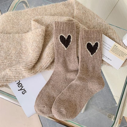 Heart Accent Crew Socks