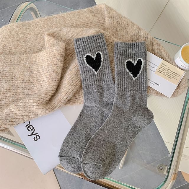 Heart Accent Crew Socks